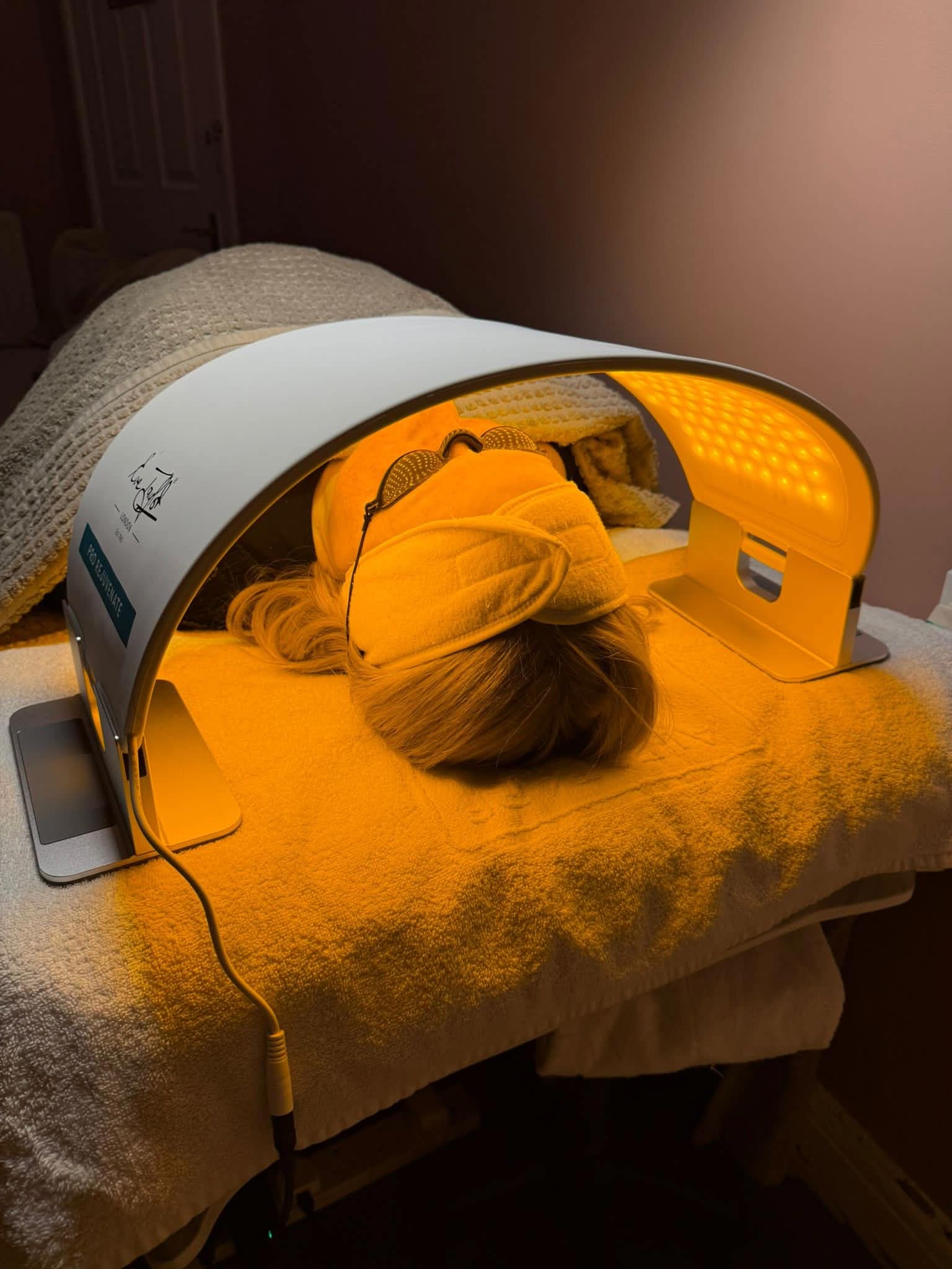 LED light therapy device during treatment